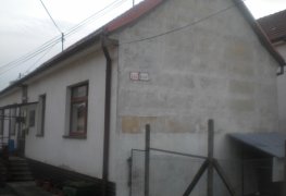 Bratislava, Vysoušení zdiva rodinného domu s uplatněním technologie bezdrátové elektroosmózy.