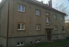 Dodatečná hydroizolace zdiva bytového domu v Havlíčkově Brodě metodou chemické injektáže.